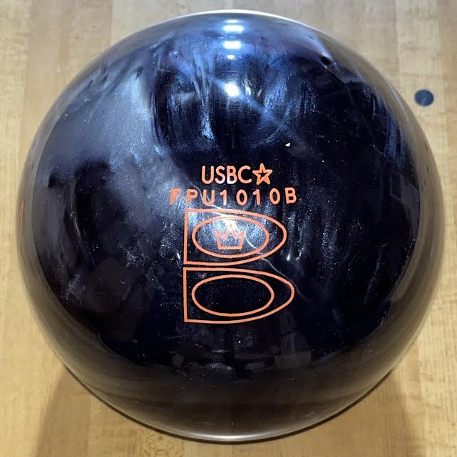 Vintage Brunswick Rhino Bowling deals Ball 10lbs Blue Silver Dark Purple