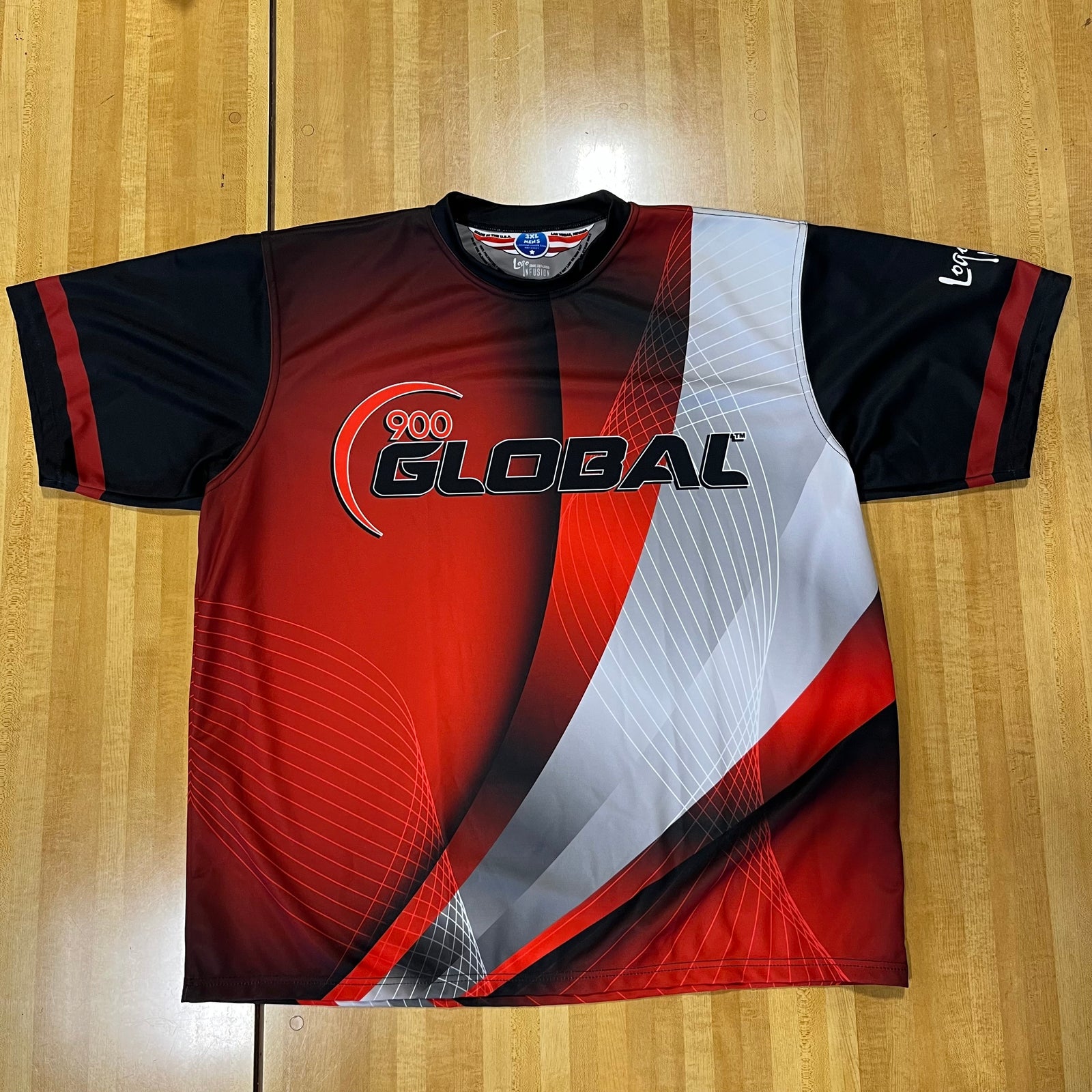 900 Global Red Curve Shirt