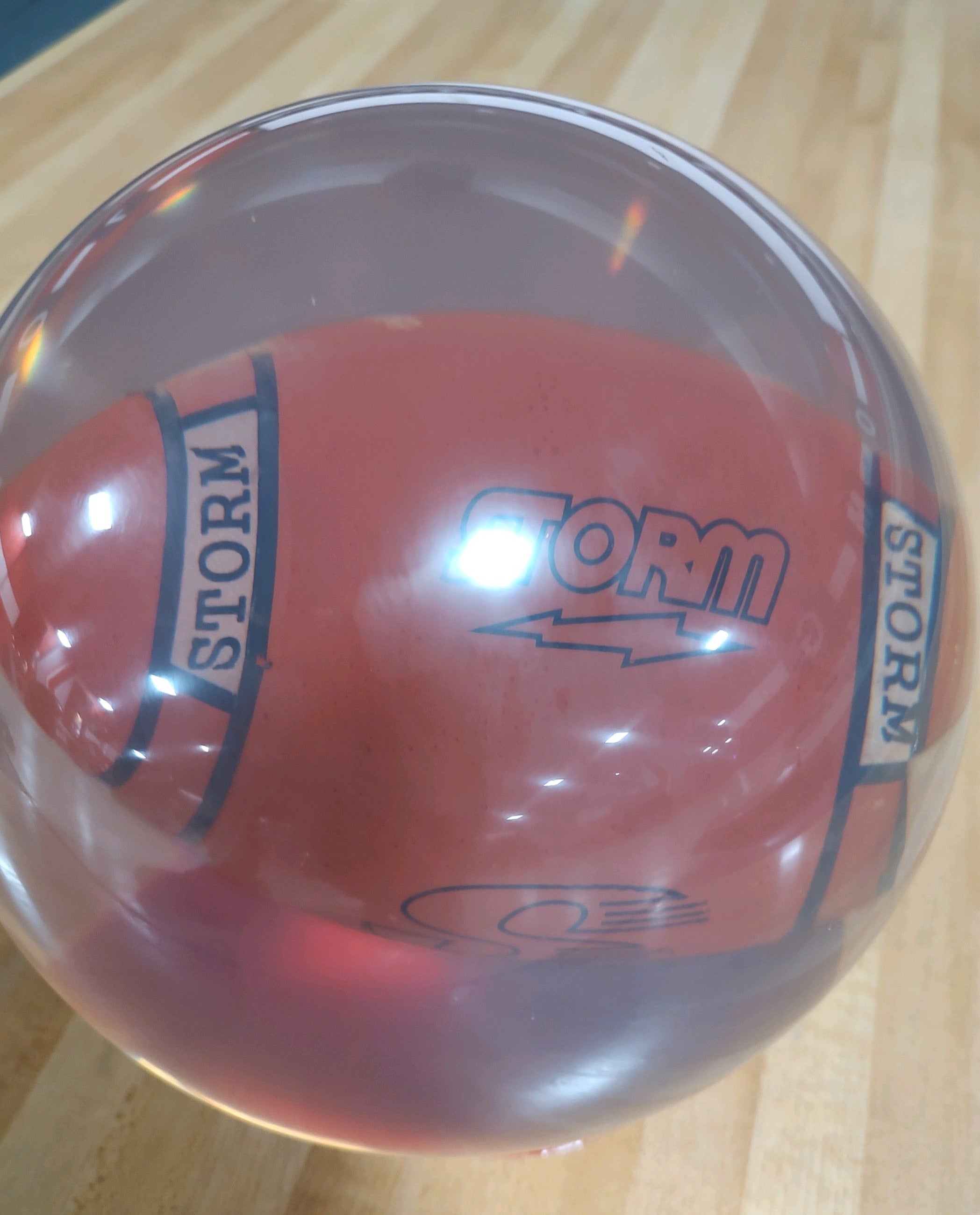 Storm football bowling ball VERY hot RARE 15lbs MASST_1262