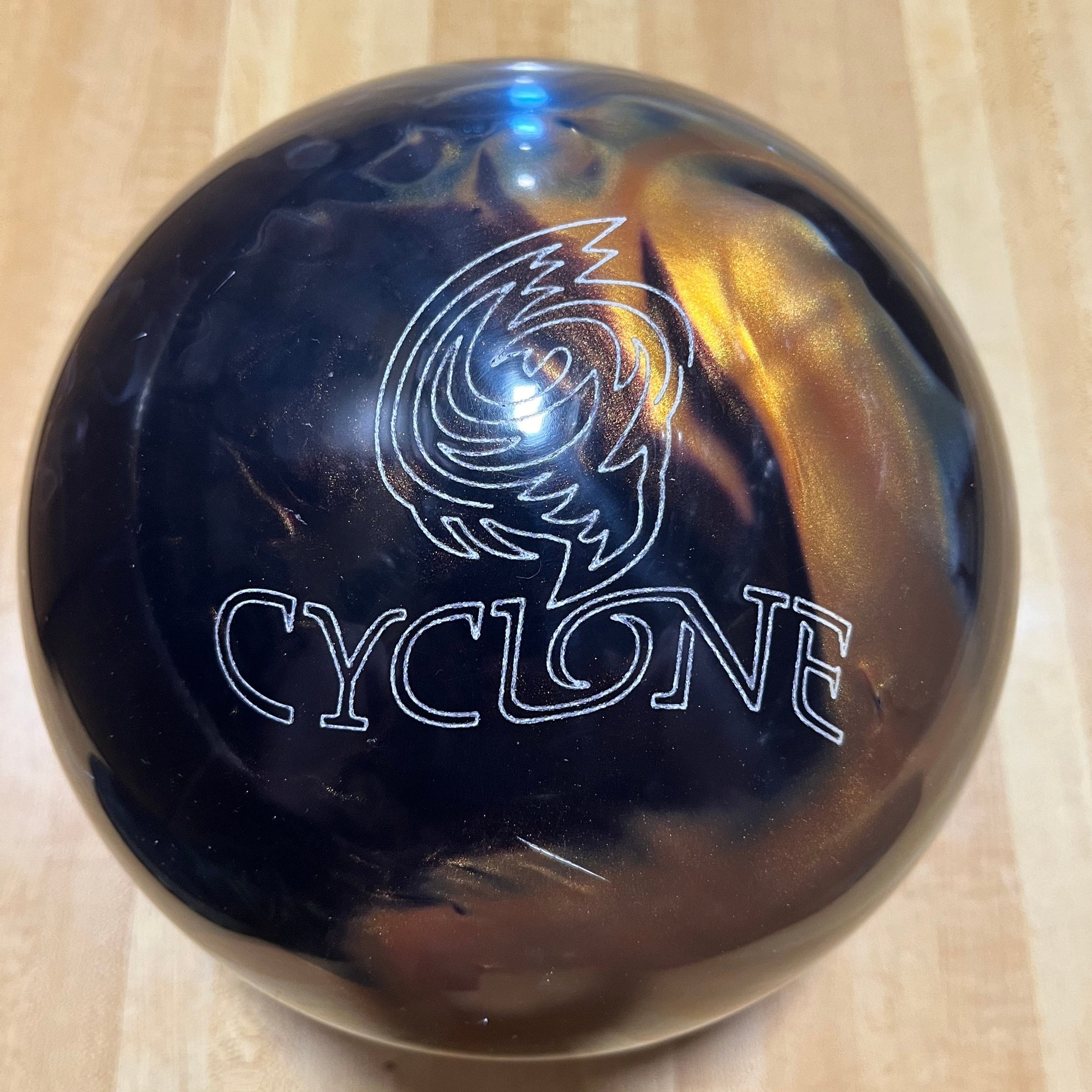 REC Ebonite Cyclone 0608A